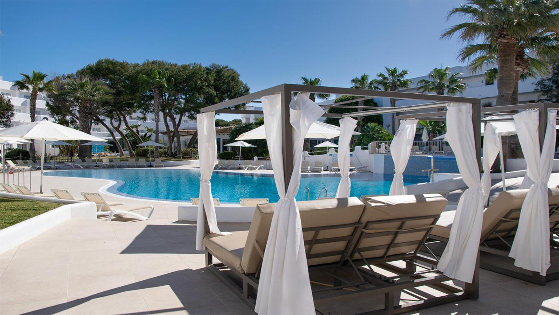 Blue Sea Club Martha's Aparthotel Cala D´Or Exterior foto